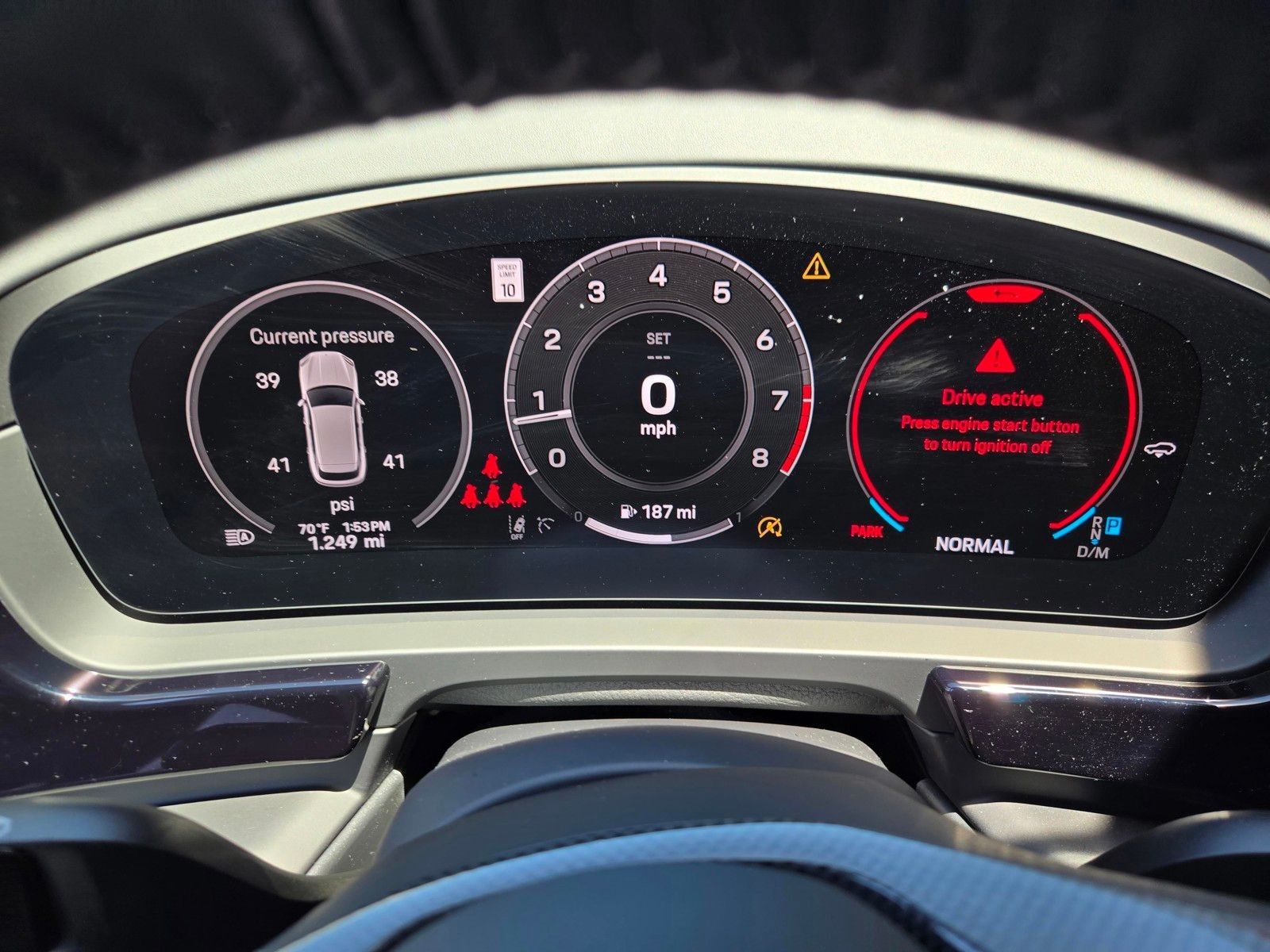 2026 Porsche Cayenne GTS — full photo 25 of 27