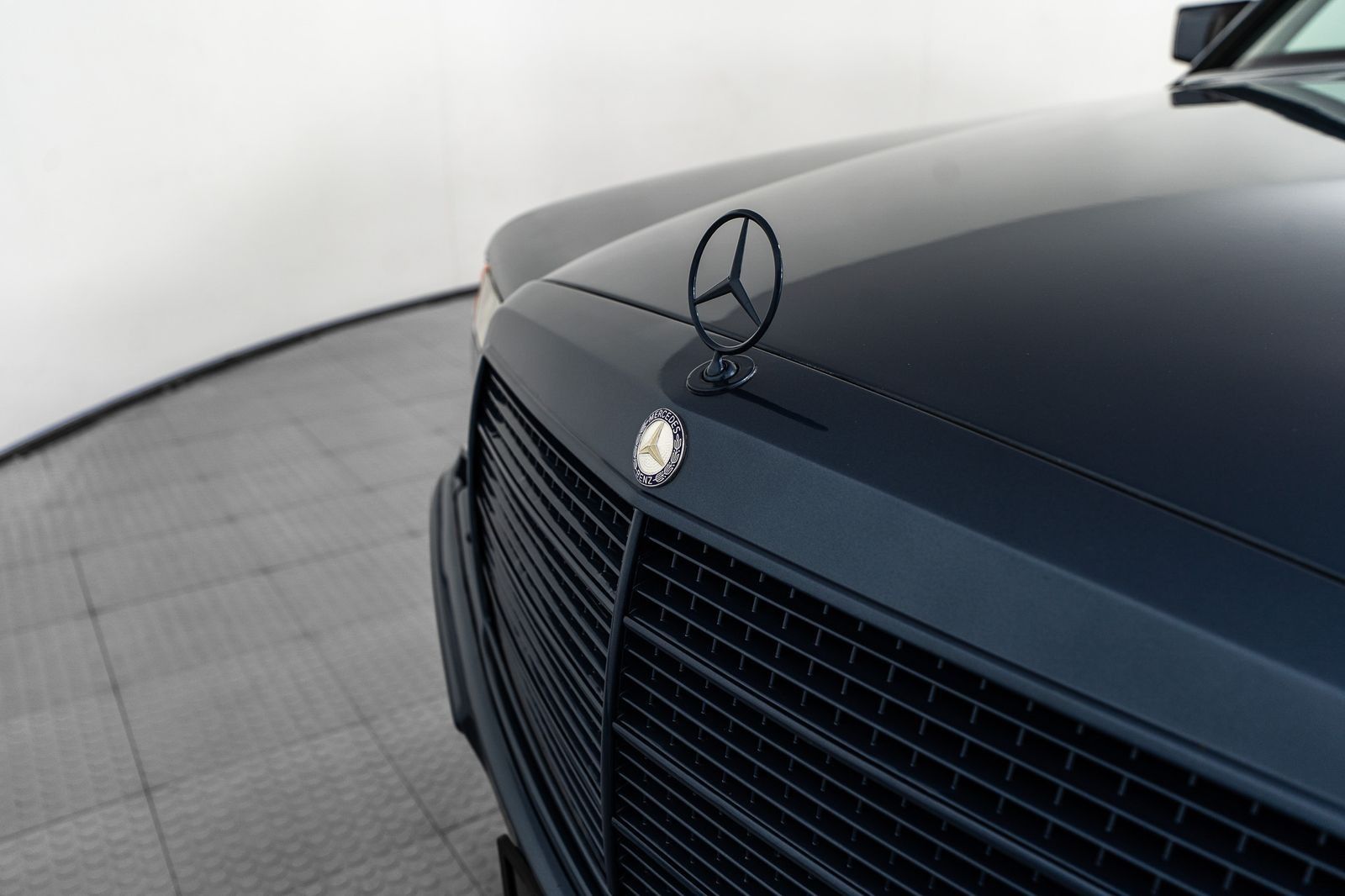 1984 Mercedes-Benz 500-Class 500 SEL — foto completa 14 de 58
