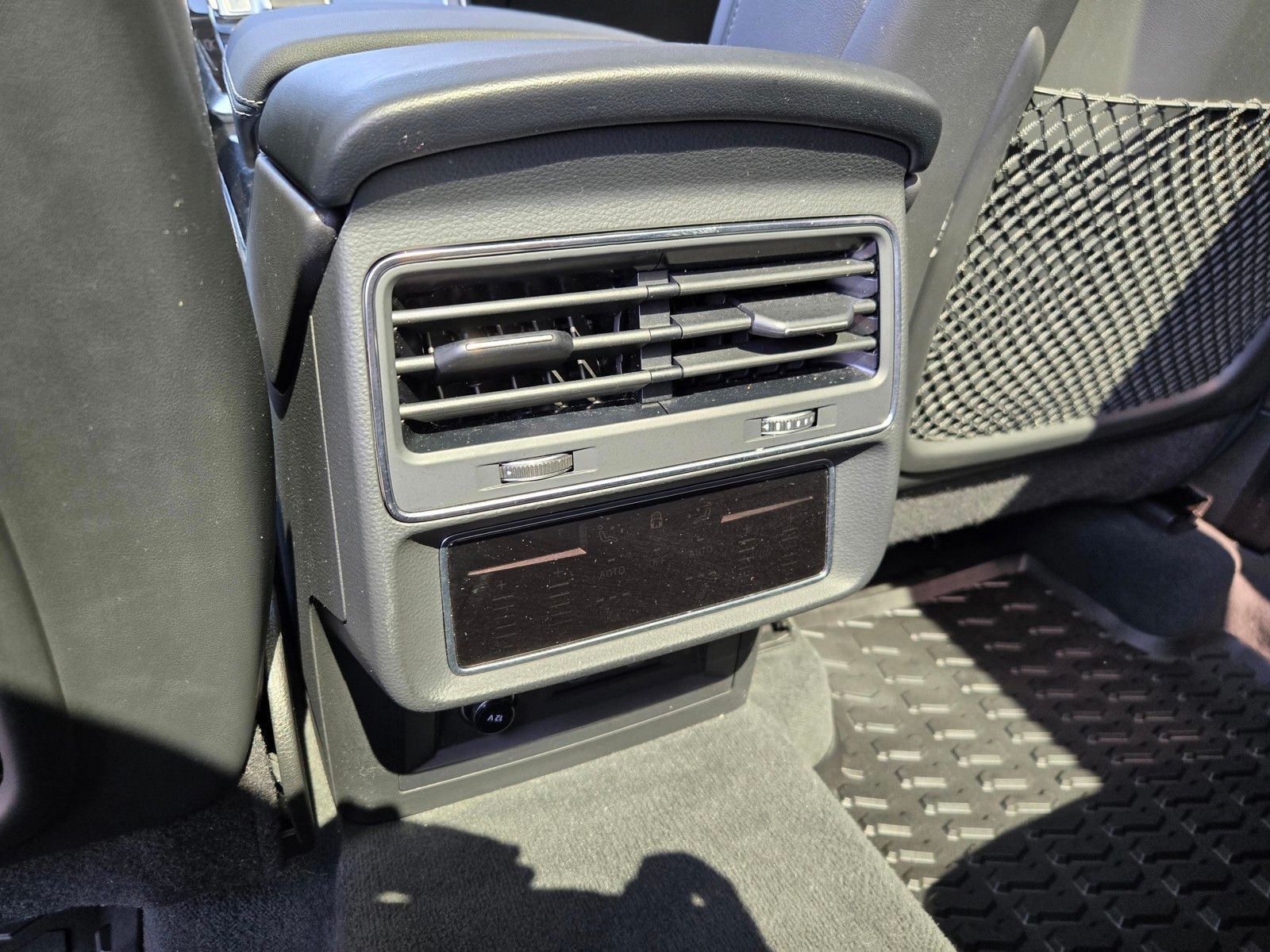 2025 Audi Q7 55 Premium Plus — full photo 11 of 45