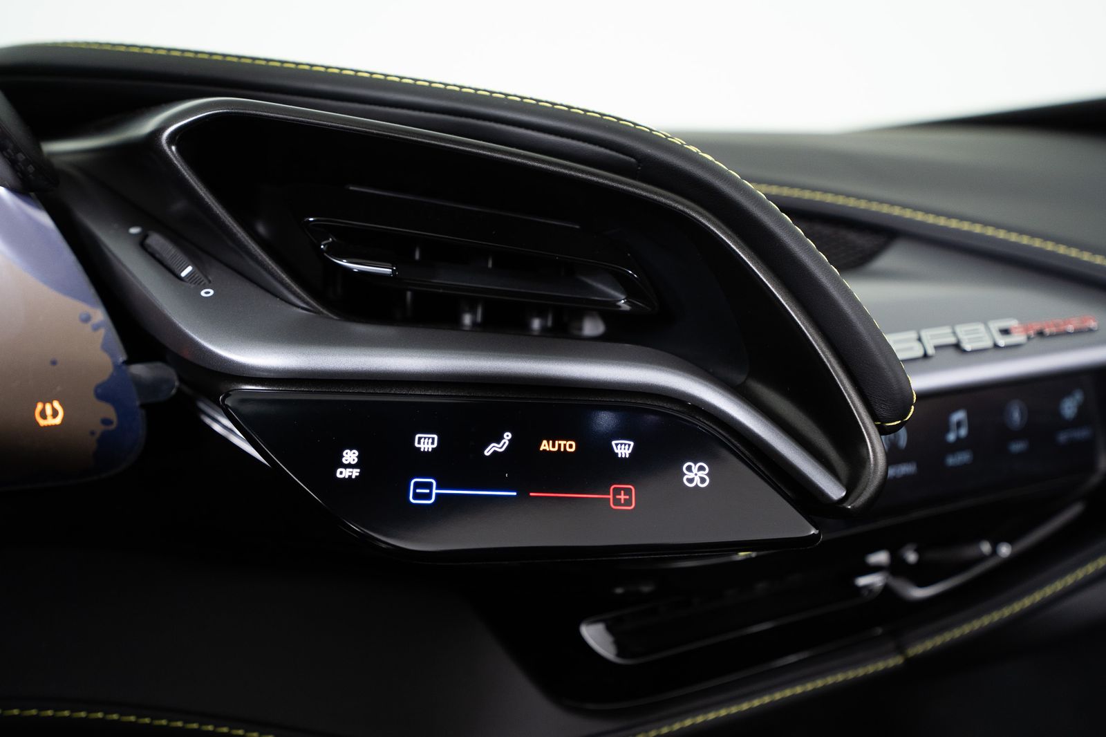 2023 Ferrari SF90 Spider — full photo 34 of 52