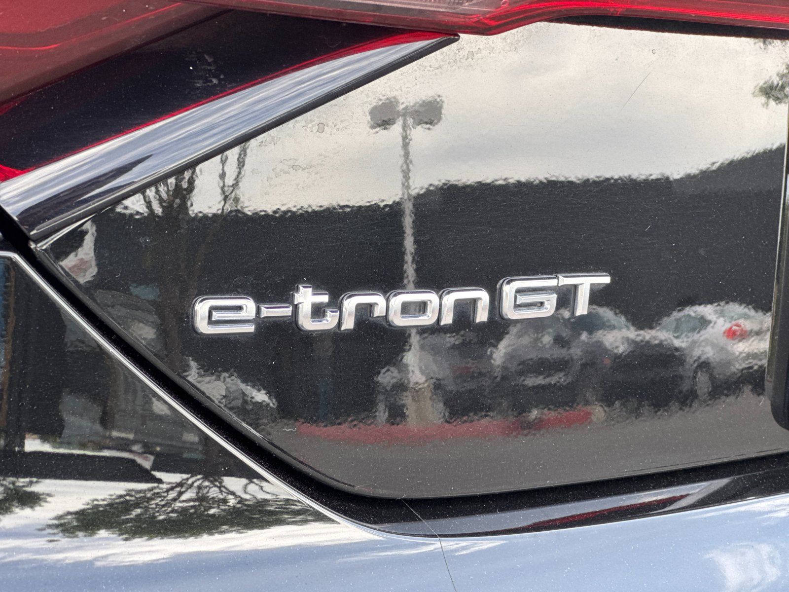 2023 Audi e-tron GT Premium Plus — full photo 25 of 27
