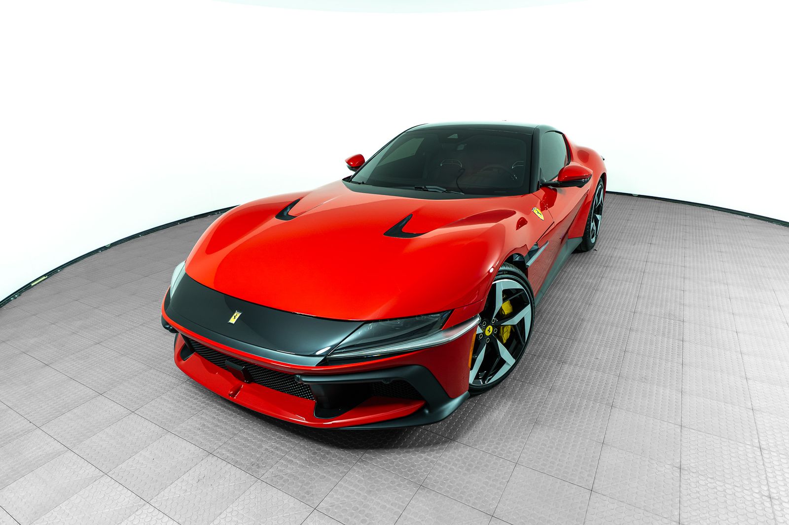 2025 Ferrari 12Cilindri — foto completa 2 de 51