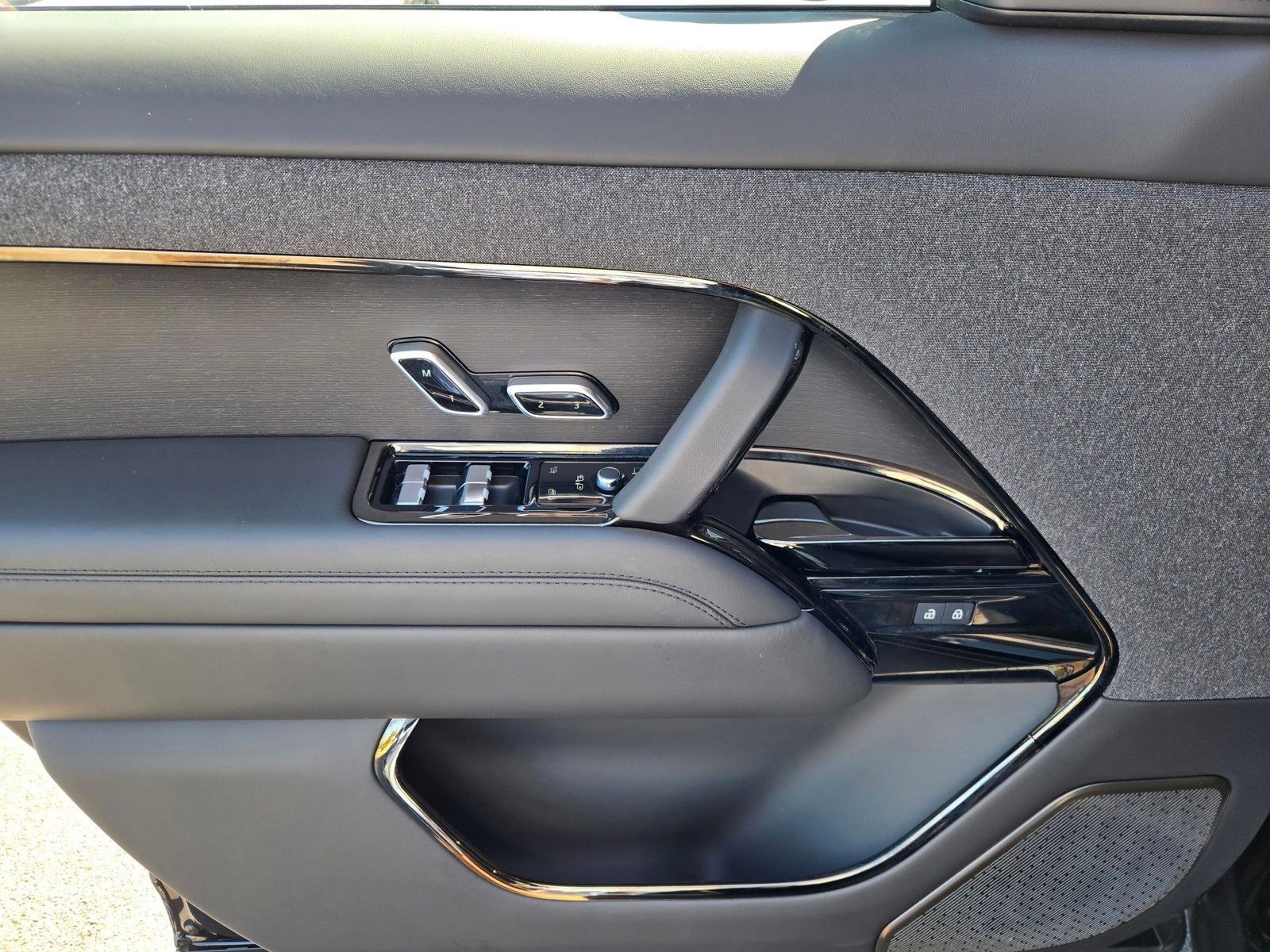 2025 Land Rover Range Rover Sport Autobiography — foto completa 17 de 45