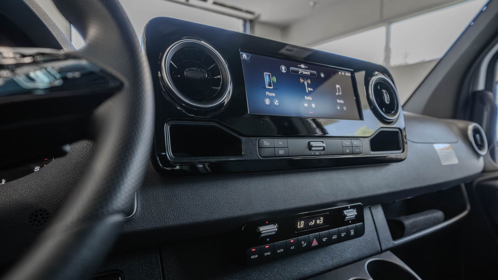 2025 Mercedes-Benz Sprinter 2500 Passenger 170 WB — full photo 34 of 35