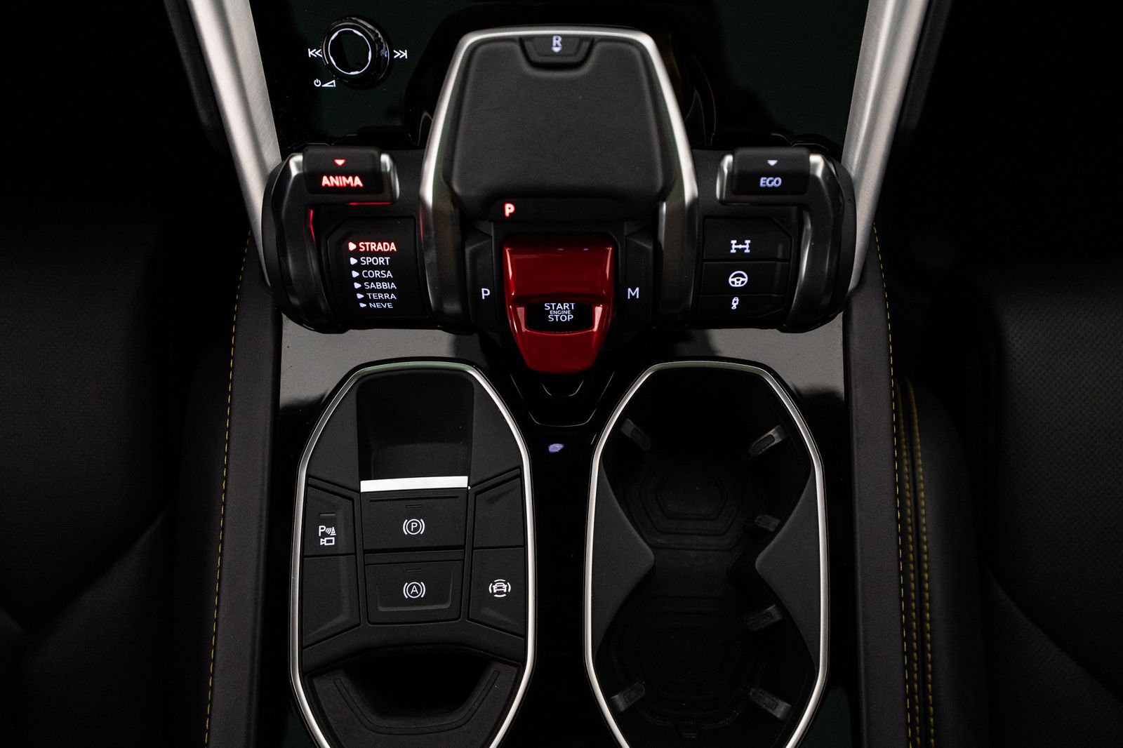 2020 Lamborghini Urus Base — full photo 41 of 53