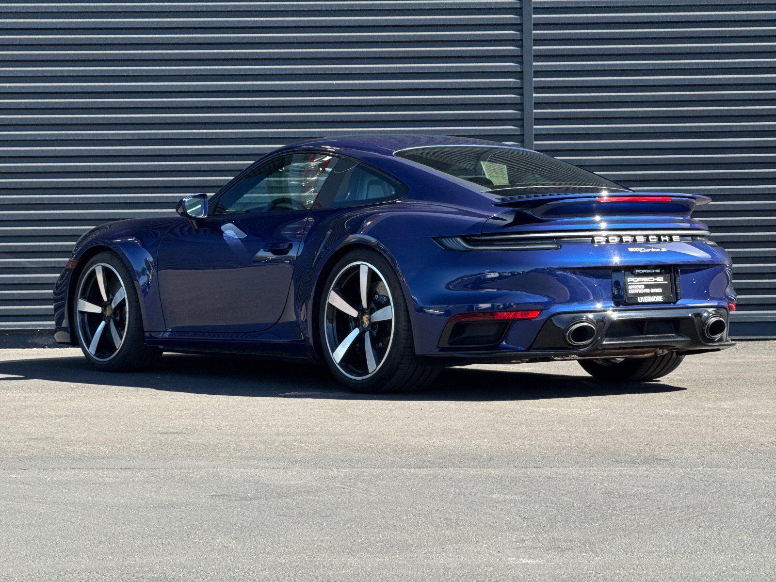 2025 Porsche 911 Turbo S — full photo 3 of 28