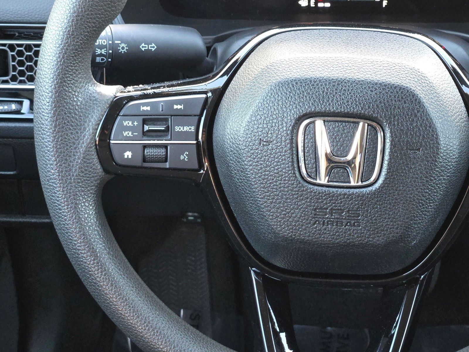2023 Honda Civic LX — foto completa 15 de 28