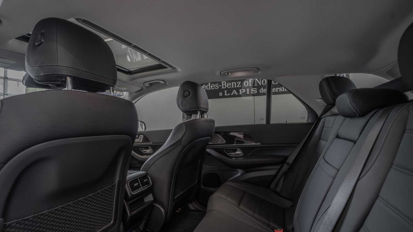 2025 Mercedes-Benz GLE GLE 450 — foto completa 26 de 34