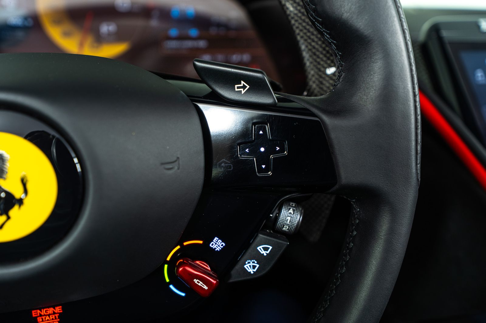 2025 Ferrari Roma Spider — full photo 31 of 41