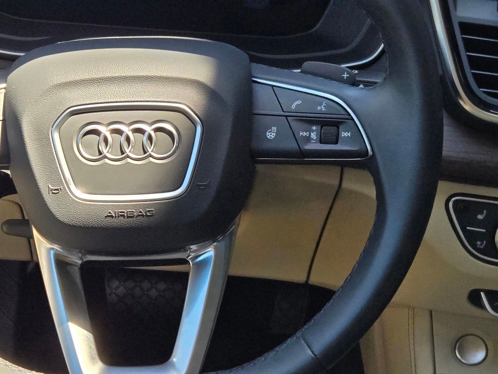 2023 Audi Q5 e 55 Premium Plus — full photo 16 of 45