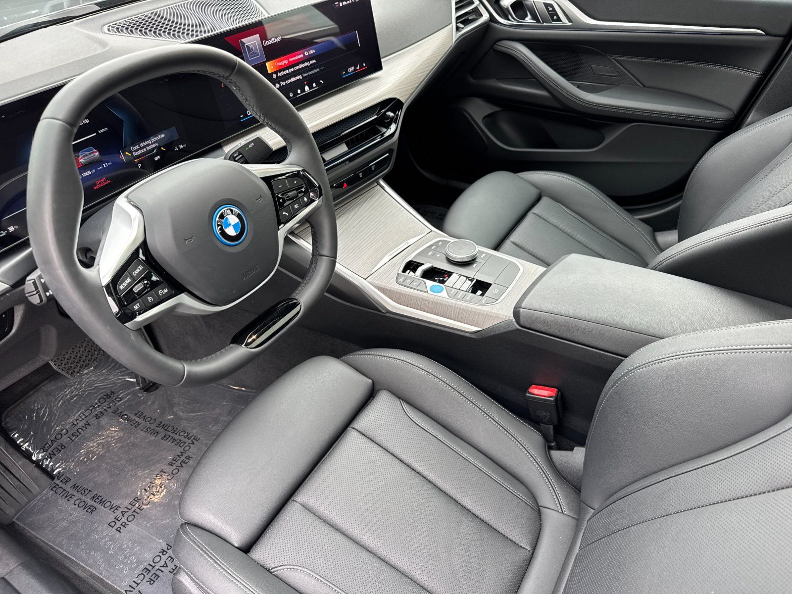 2025 BMW i4 eDrive40 — full photo 9 of 28