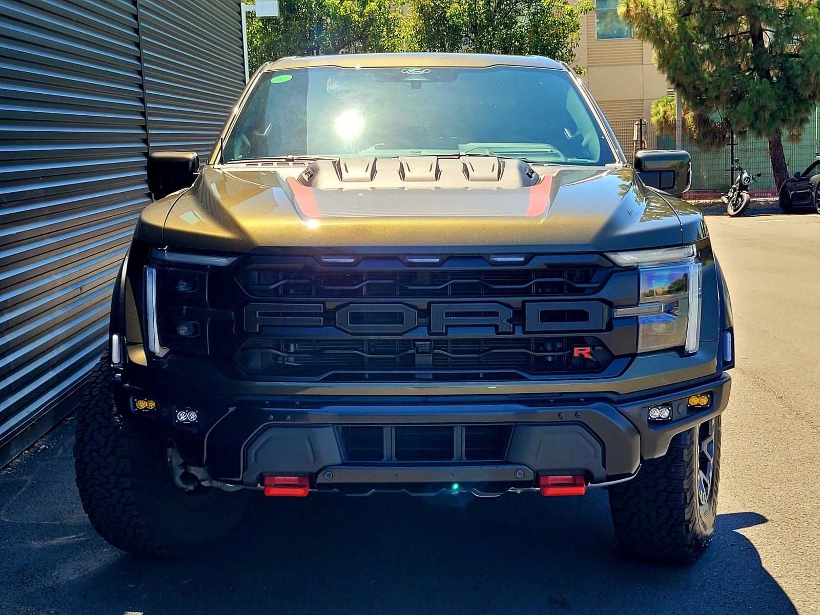 2024 Ford F-150 Raptor — full photo 10 of 46