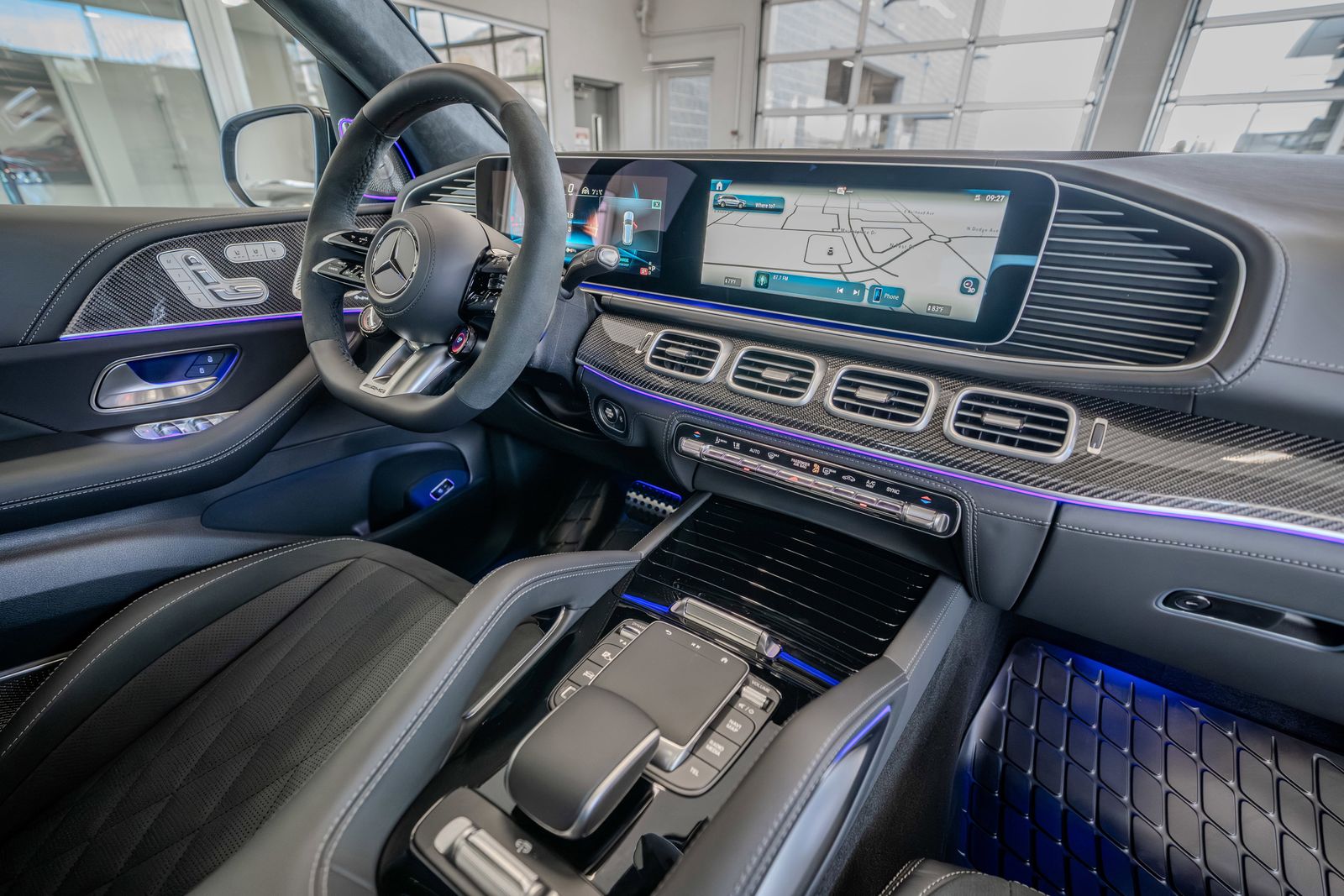 2026 Mercedes-Benz GLS GLS 63 AMG® — foto completa 19 de 36