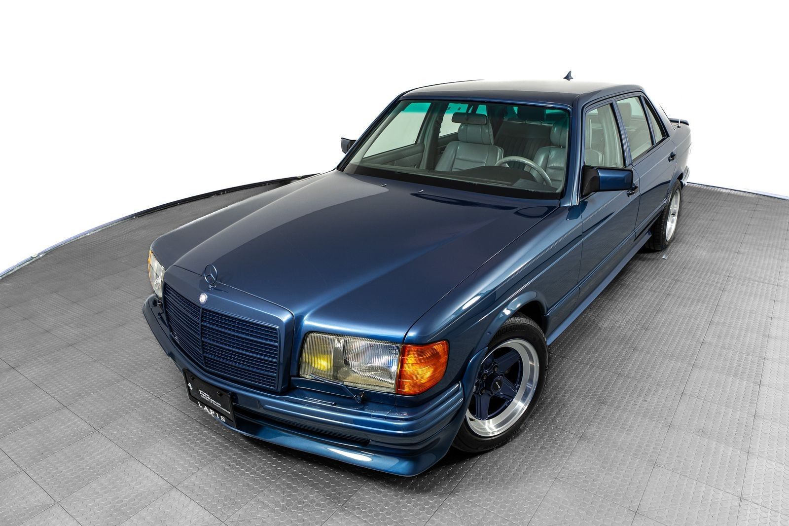 1984 Mercedes-Benz 500-Class 500 SEL — foto completa 2 de 58