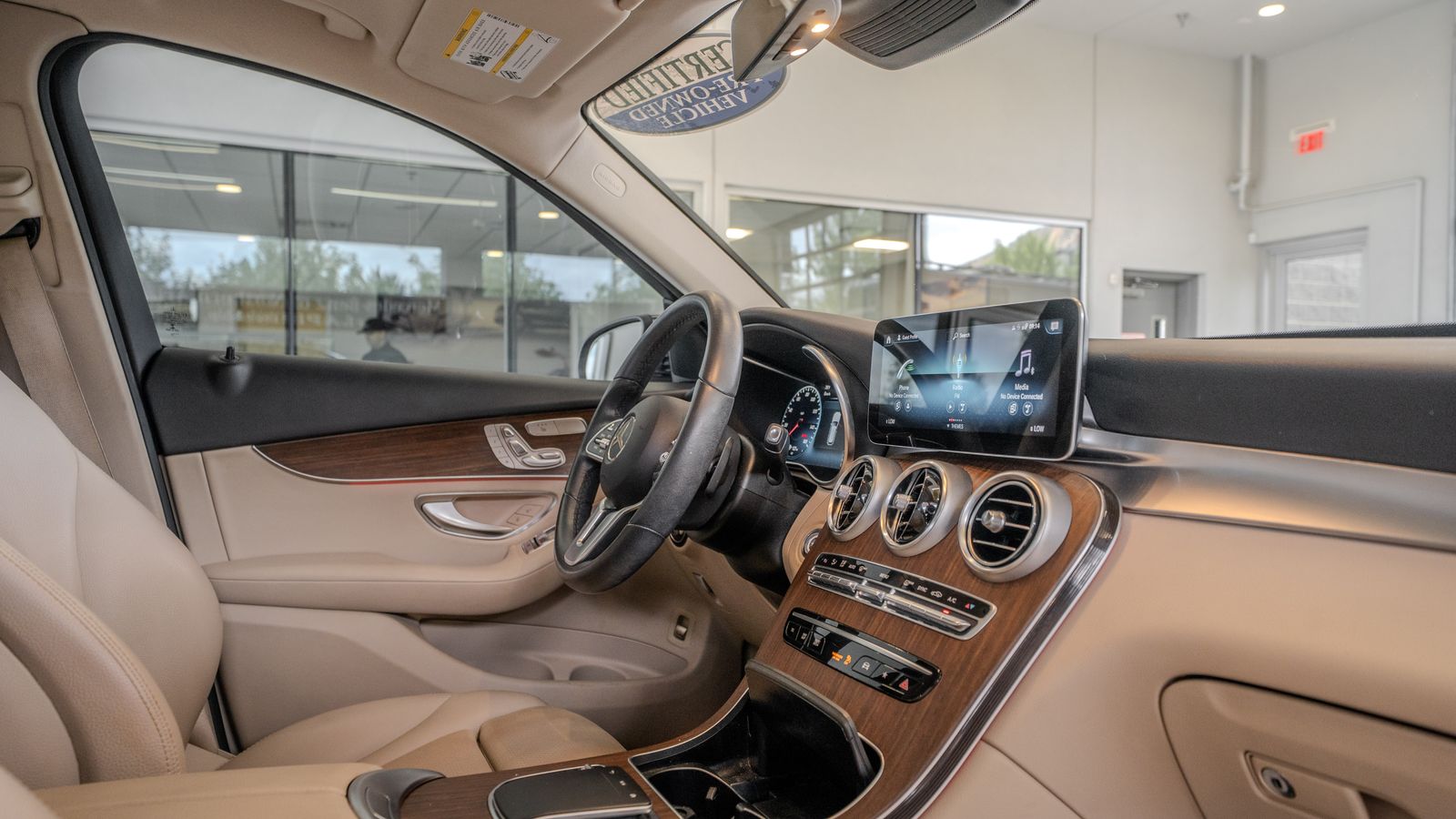 2022 Mercedes-Benz GLC GLC 300 — foto completa 18 de 35