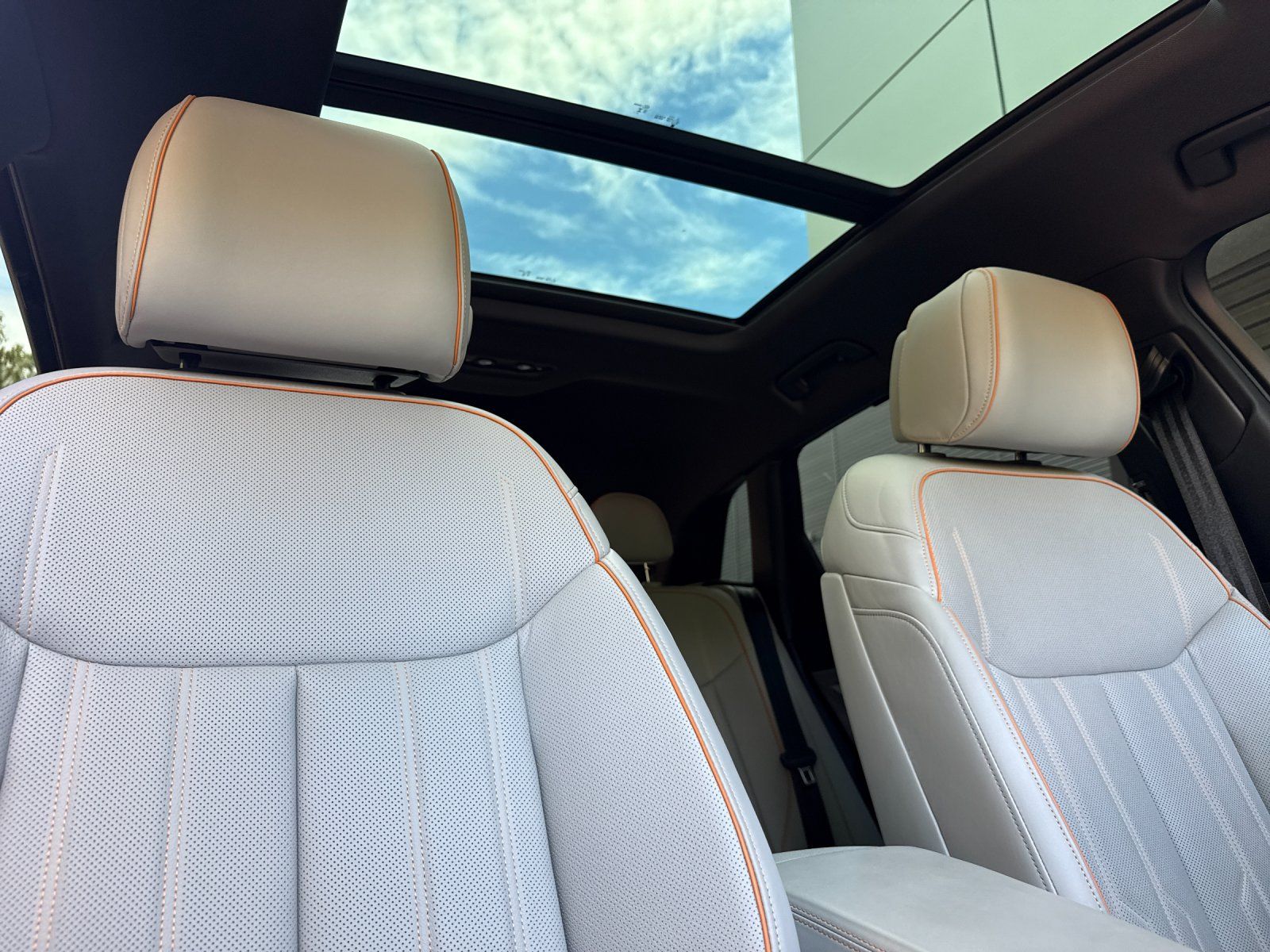 2024 Audi Q8 e-tron Prestige — full photo 17 of 29