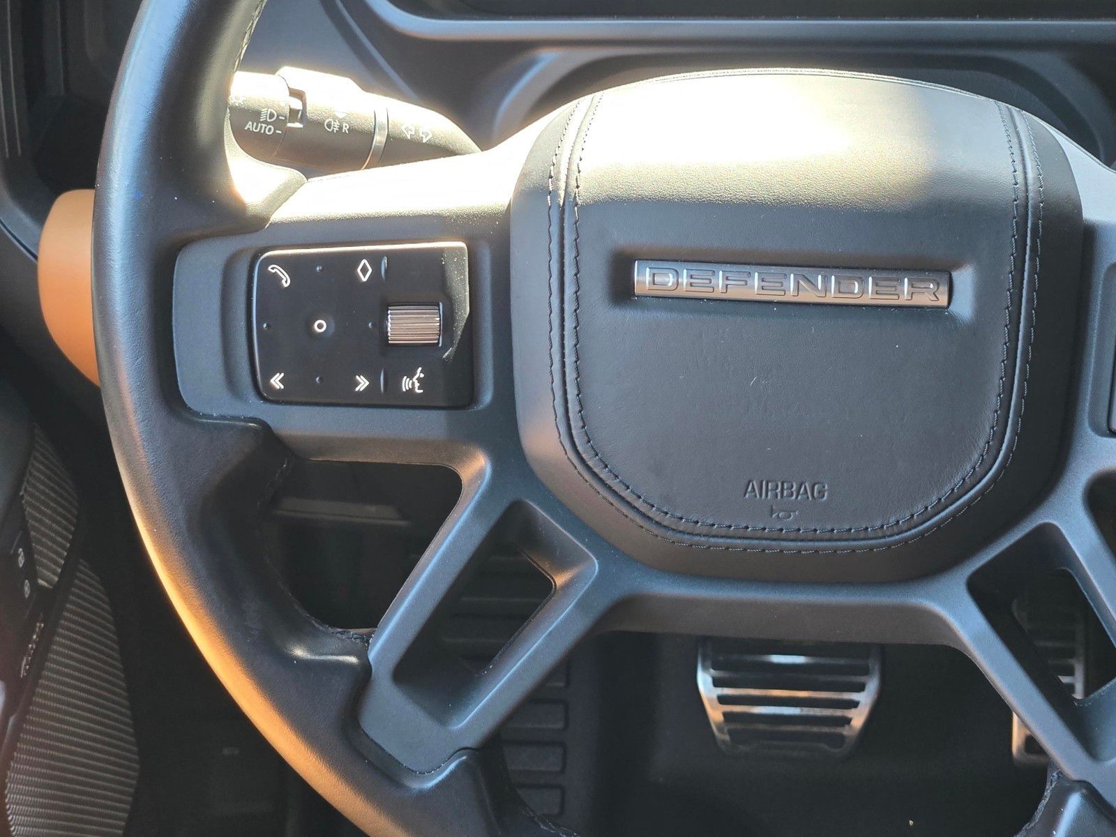 2023 Land Rover Defender 130 X — full photo 15 of 45