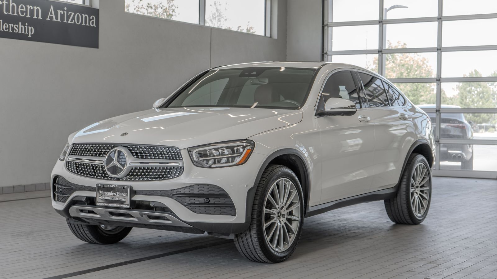 2023 Mercedes-Benz GLC GLC 300 Coupe — foto completa 25 de 35