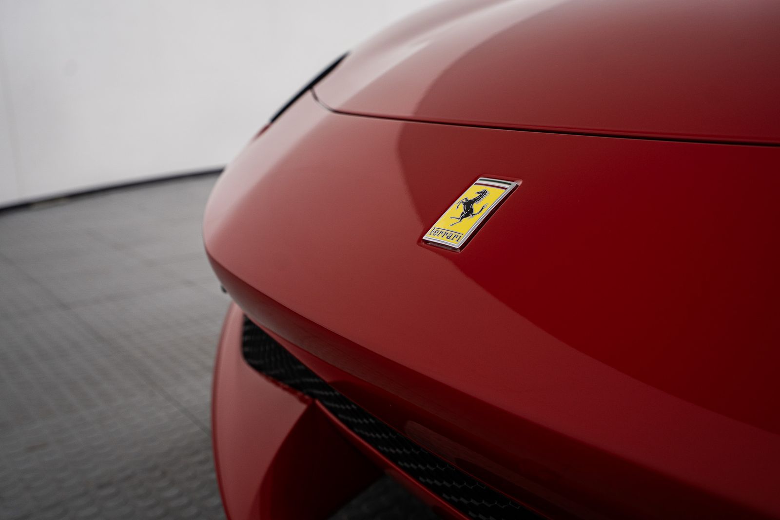 2025 Ferrari 296 GTS — full photo 15 of 43