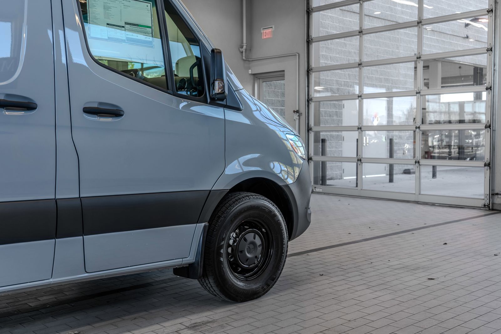 2025 Mercedes-Benz Sprinter 2500 Cargo 144 WB — full photo 26 of 34