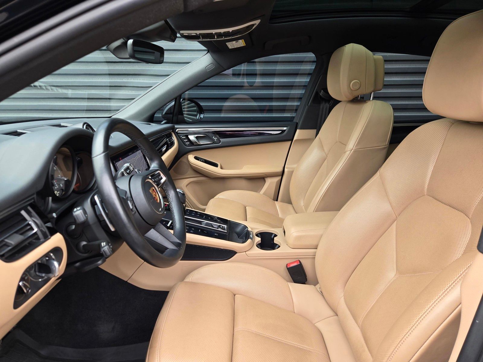 2024 Porsche Macan S — foto completa 26 de 27