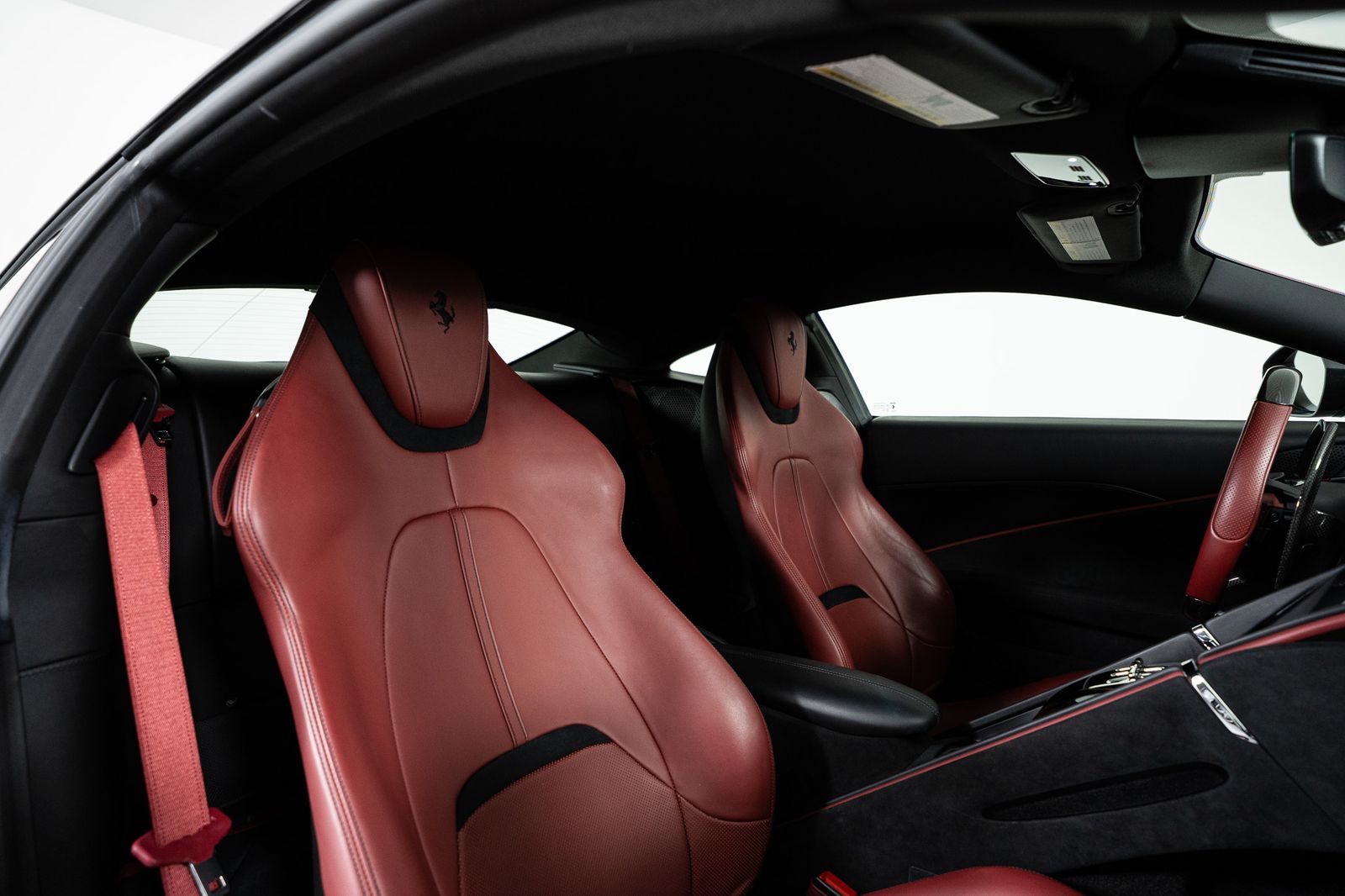 2022 Ferrari Roma — foto completa 39 de 42