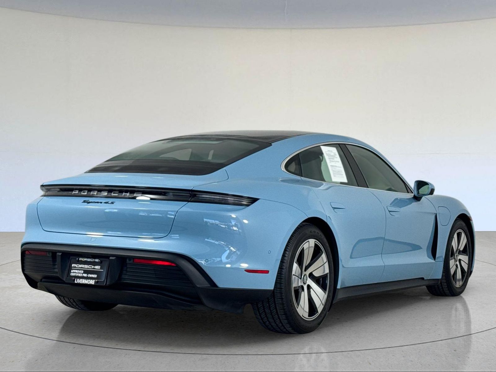 2024 Porsche Taycan 4S — full photo 8 of 29