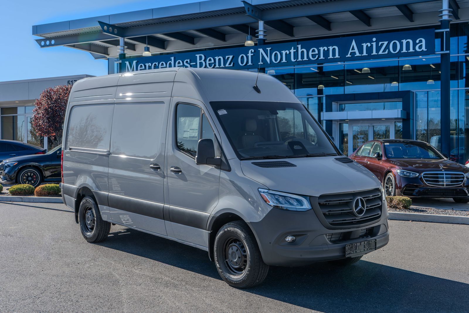 2025 Mercedes-Benz Sprinter 2500 Cargo 144 WB — foto completa 1 de 34