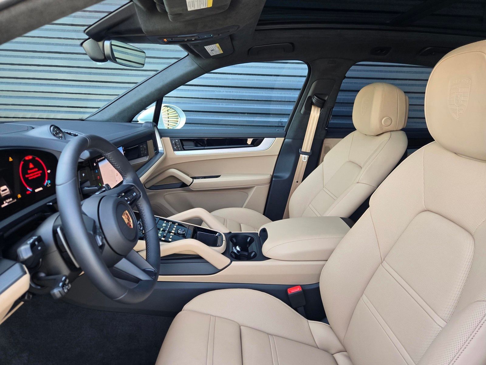 2026 Porsche Cayenne GTS — foto completa 26 de 27