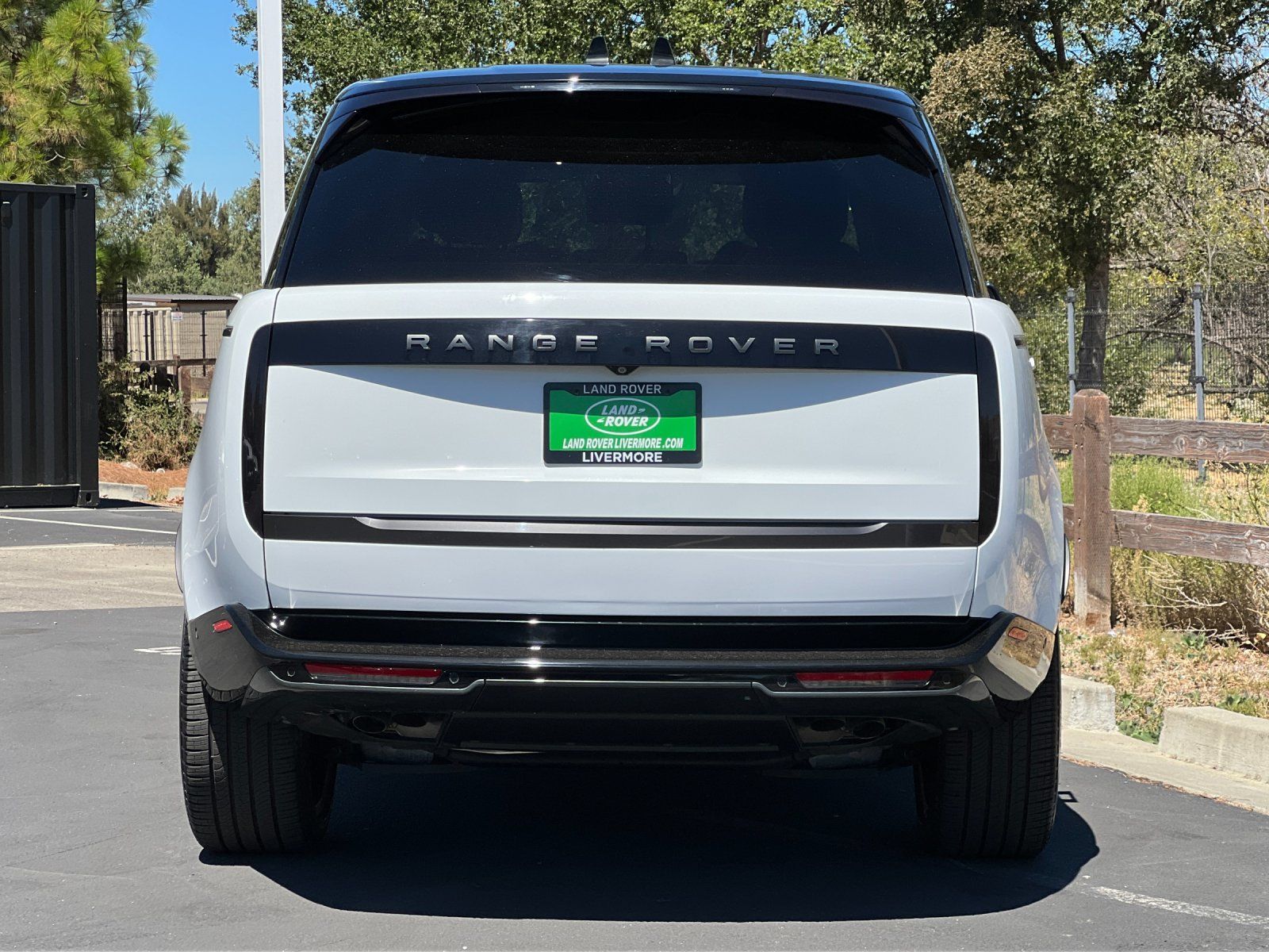 2024 Land Rover Range Rover SE — full photo 4 of 28