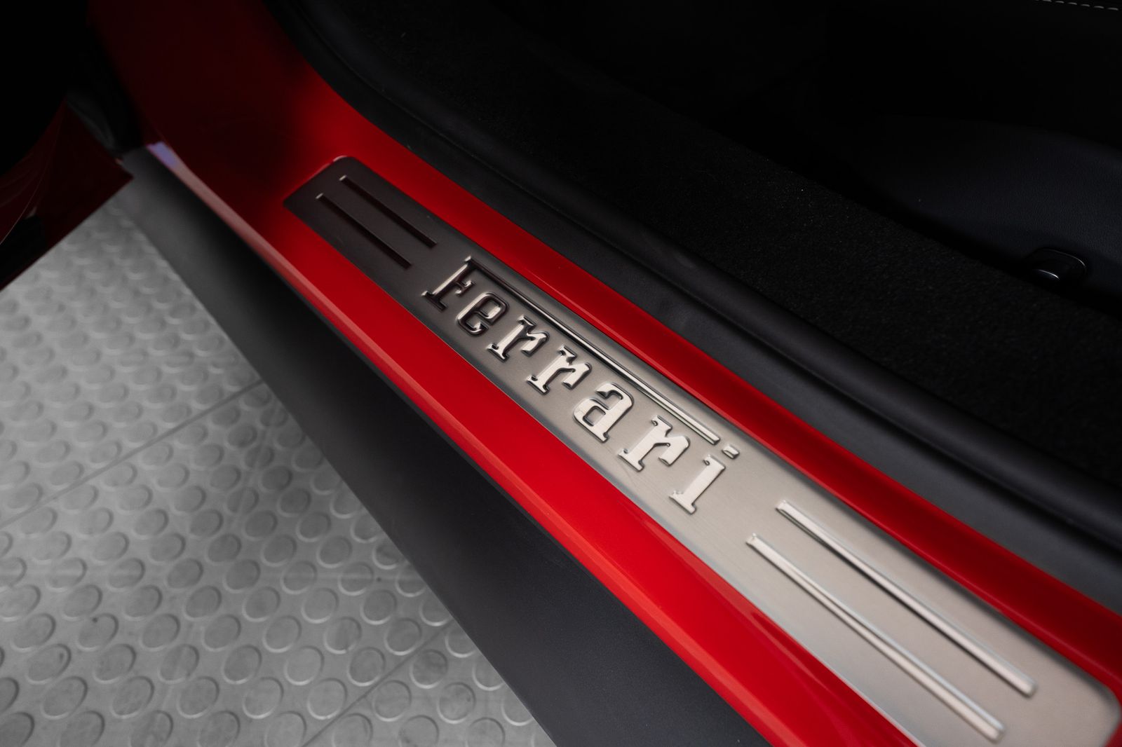 2025 Ferrari 296 GTB — foto completa 26 de 51