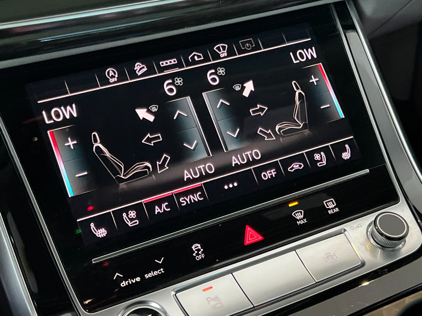 2021 Audi Q7 55 Prestige — full photo 22 of 30