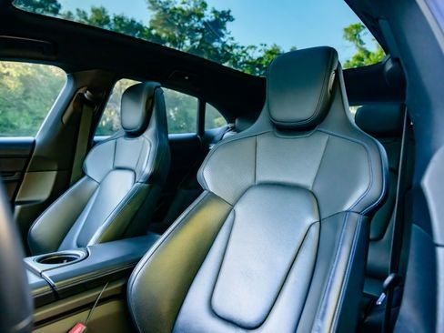 2021 Porsche Taycan Cross Turismo 4 — full photo 9 of 16