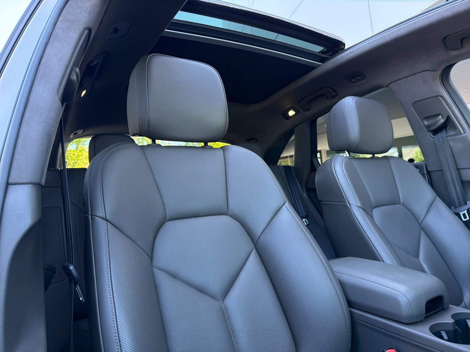 2023 Porsche Macan S — foto completa 18 de 29