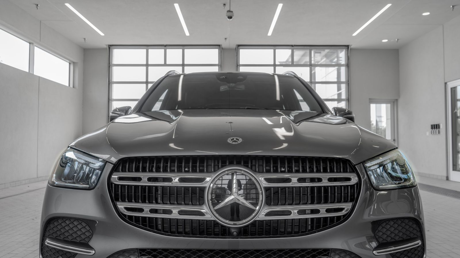 2025 Mercedes-Benz GLE GLE 450e — foto completa 23 de 35