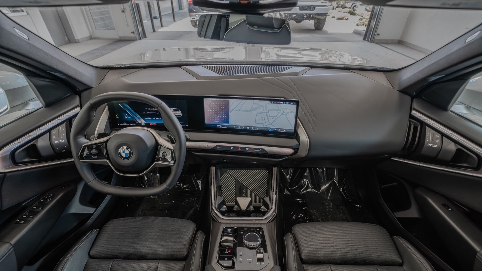 2025 BMW X3 30 xDrive — full photo 8 of 35