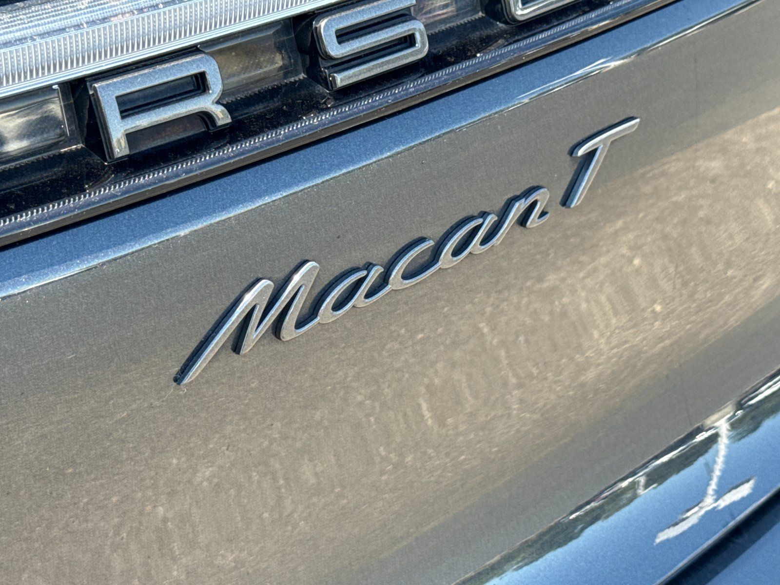 2023 Porsche Macan T — foto completa 27 de 28