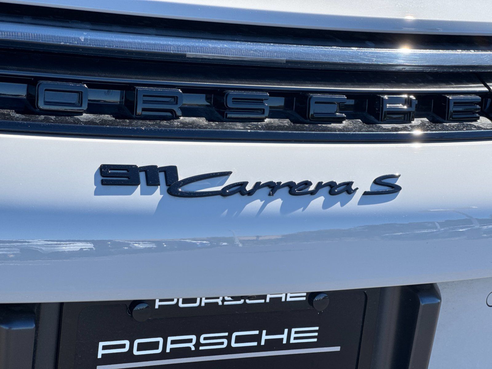 2025 Porsche 911 Carrera S — full photo 27 of 29