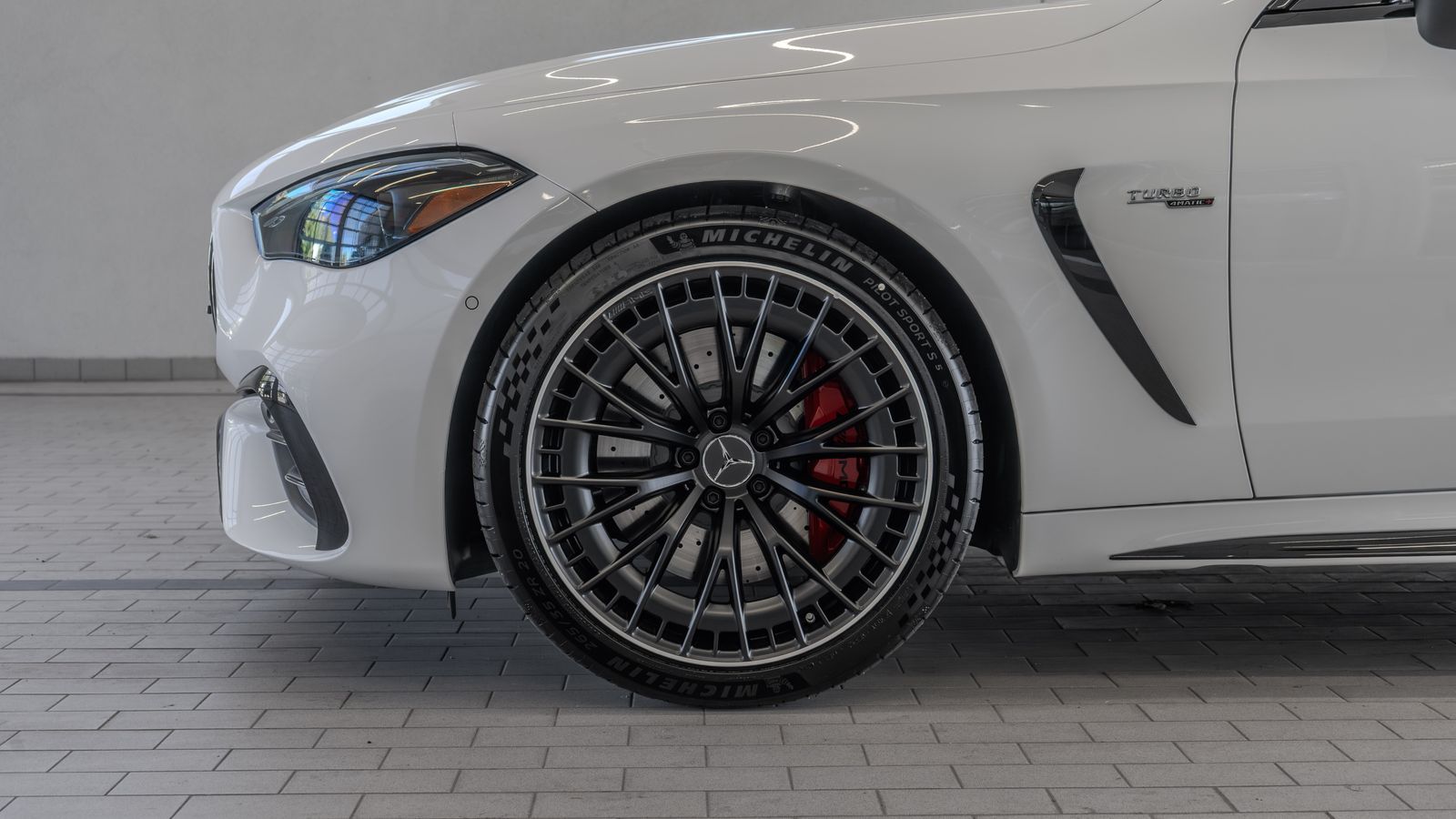2026 Mercedes-Benz CLE CLE 53 AMG® — full photo 4 of 36