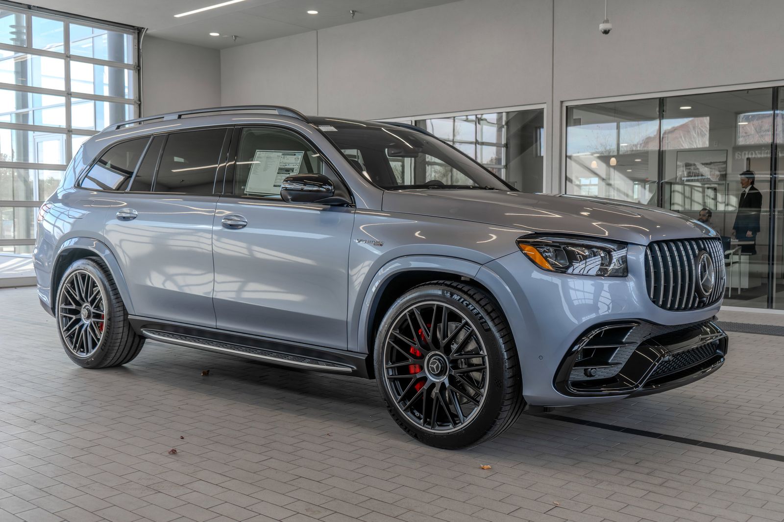 2026 Mercedes-Benz GLS GLS 63 AMG® — foto completa 12 de 36