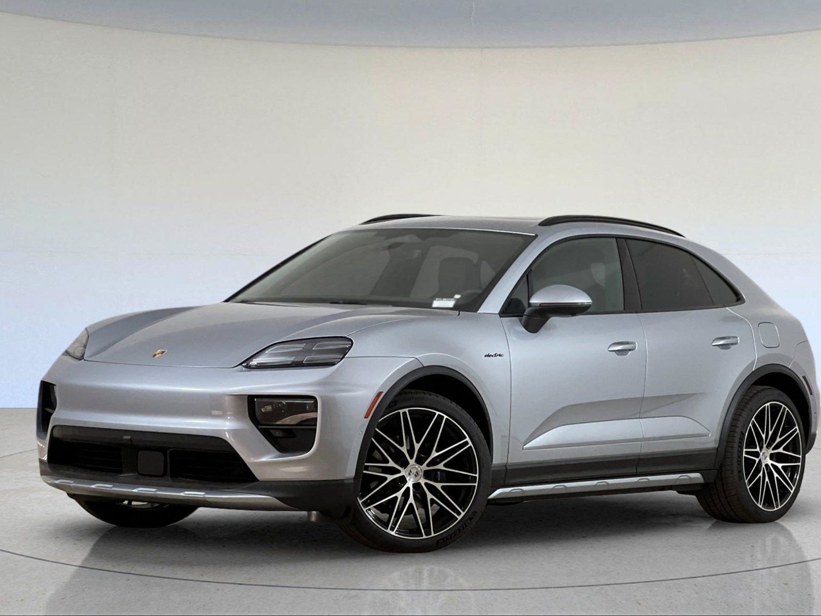 2026 Porsche Macan Electric 4 — photo 1 of 31