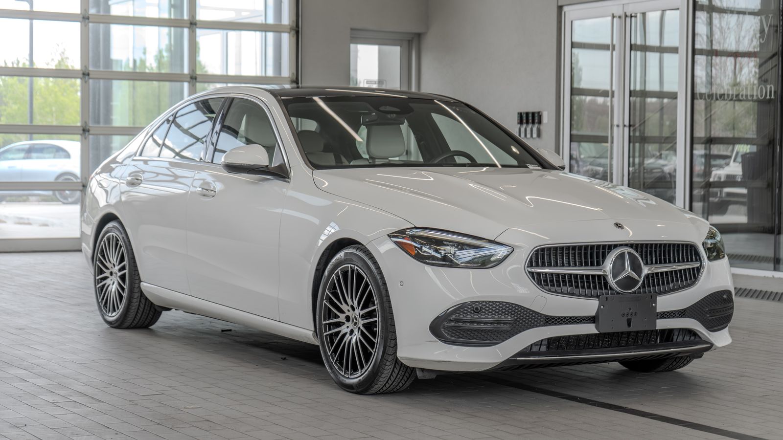 2025 Mercedes-Benz C-Class C 300 — foto completa 21 de 35