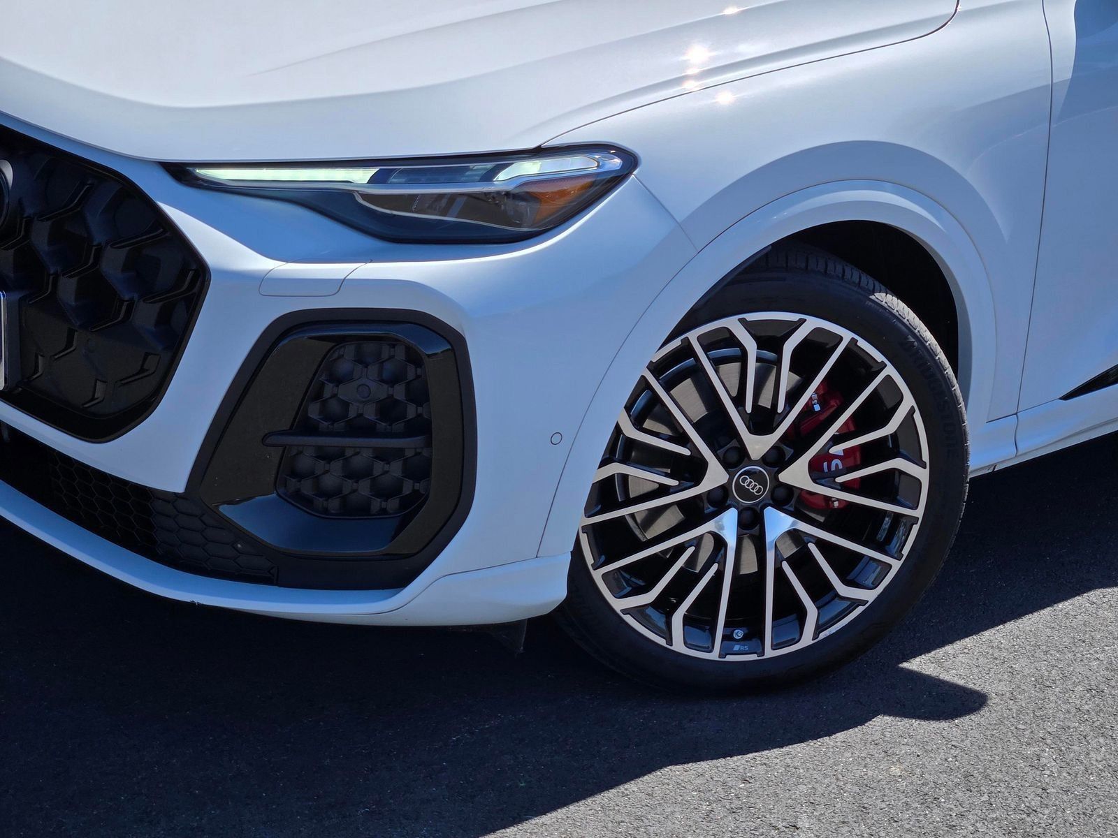 2025 Audi SQ5 3.0T Premium Plus — full photo 9 of 45