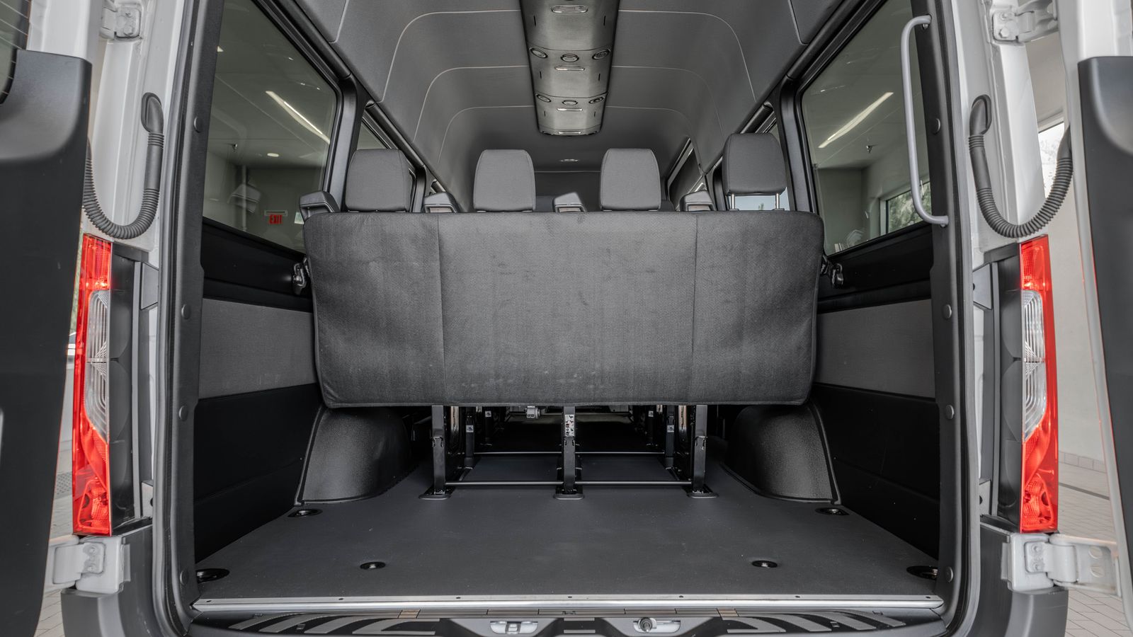 2025 Mercedes-Benz Sprinter 2500 Passenger 170 WB — full photo 35 of 35