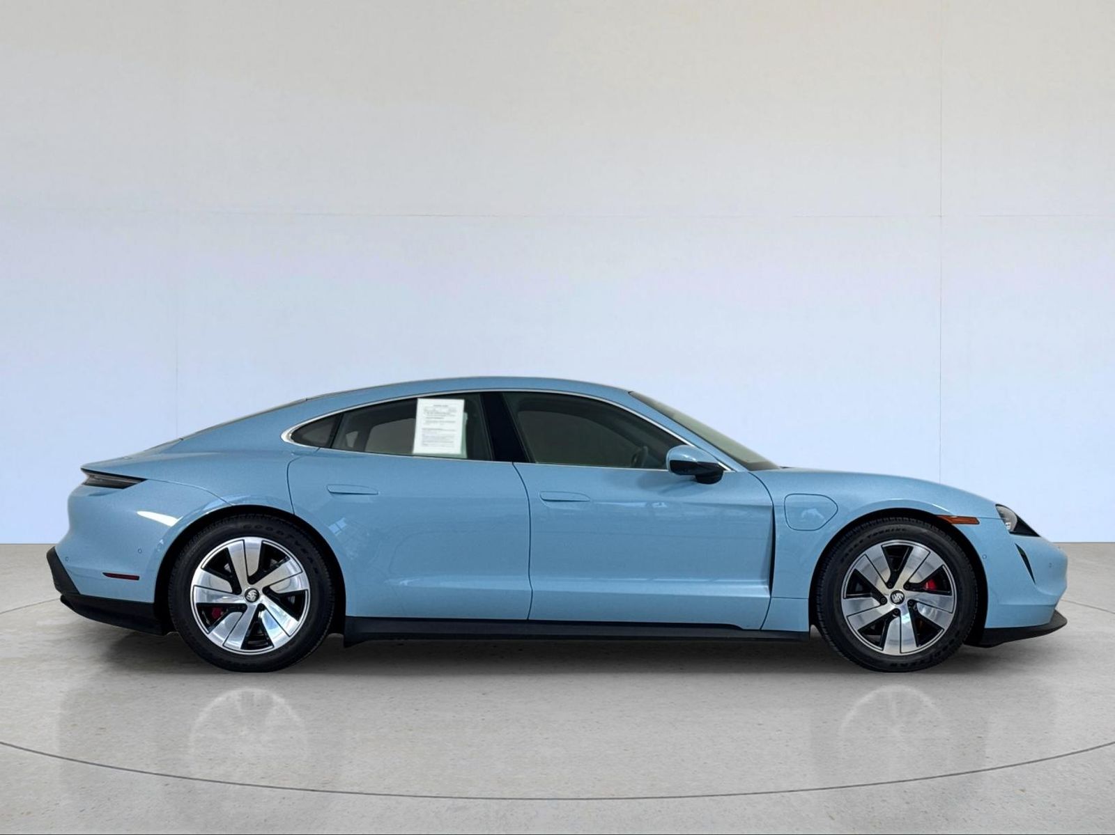 2024 Porsche Taycan 4S — full photo 9 of 29
