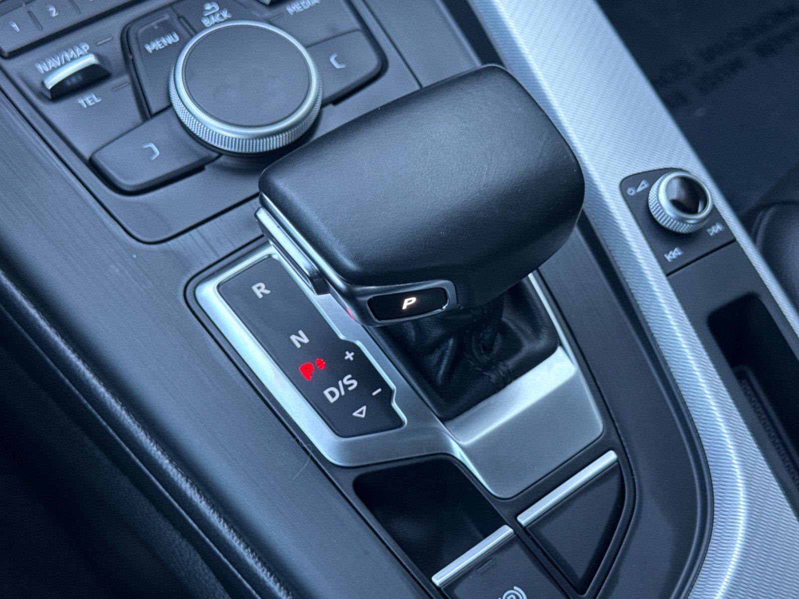 2018 Audi A4 2.0T Premium — full photo 19 of 26