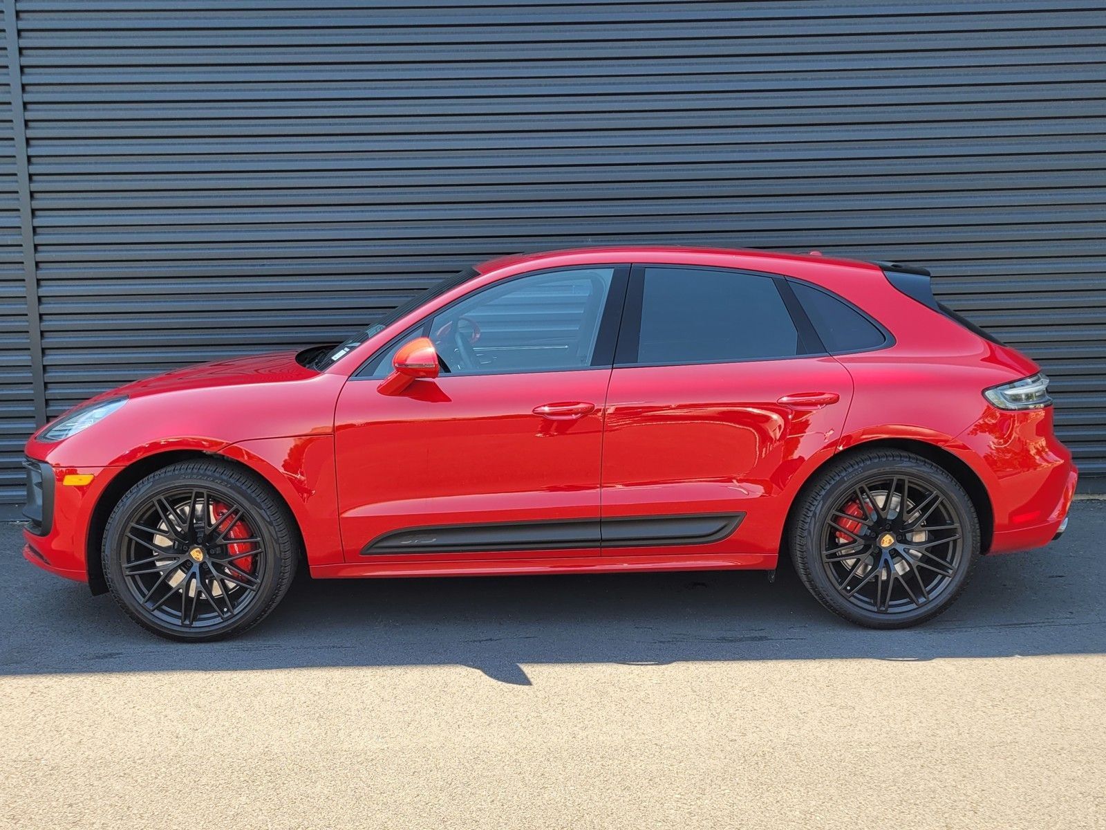 2026 Porsche Macan GTS — foto completa 2 de 28