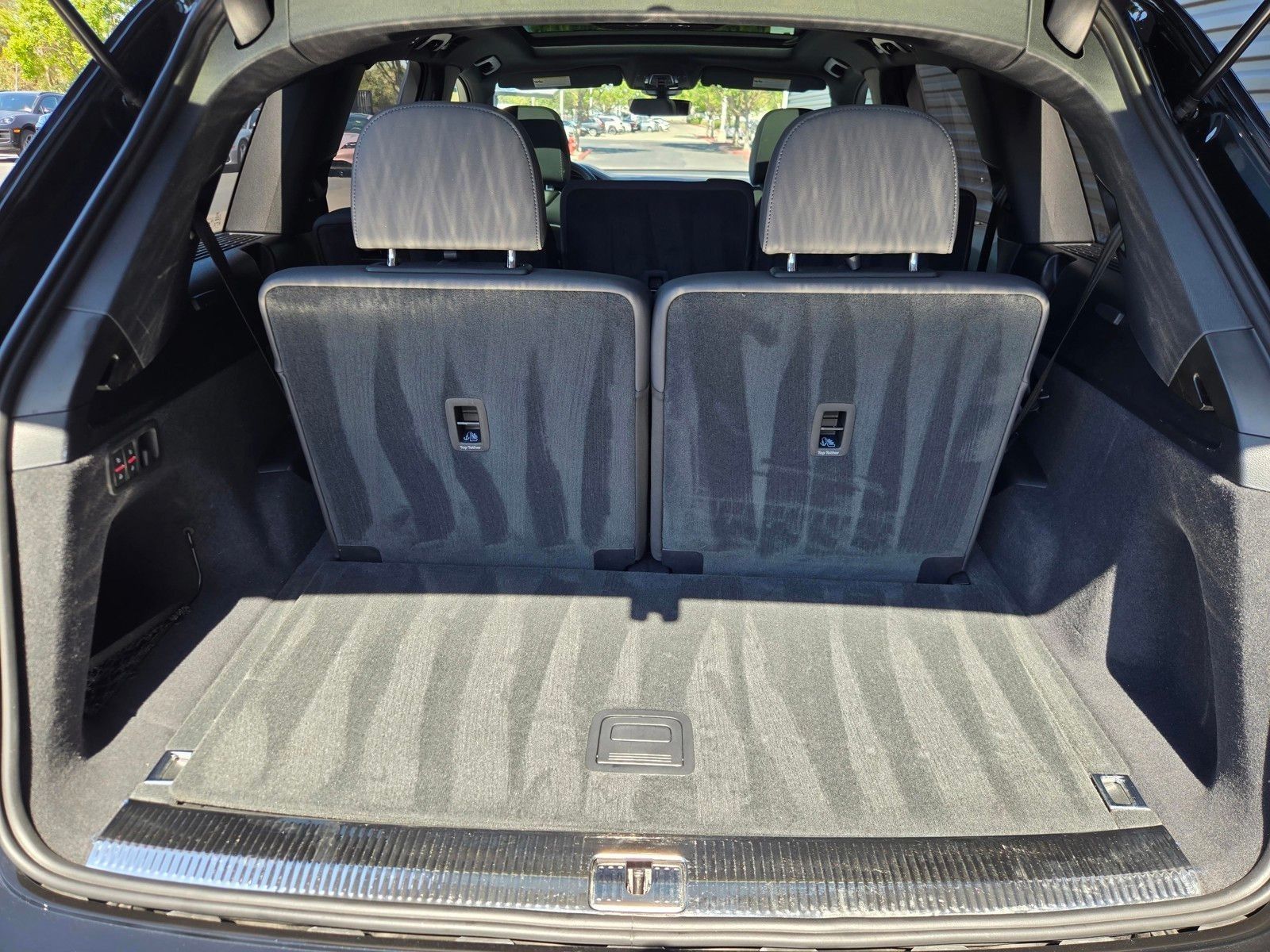 2025 Audi Q7 55 Premium Plus — full photo 27 of 45