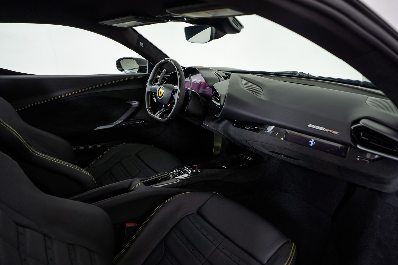 2024 Ferrari 296 GTB — foto completa 25 de 41