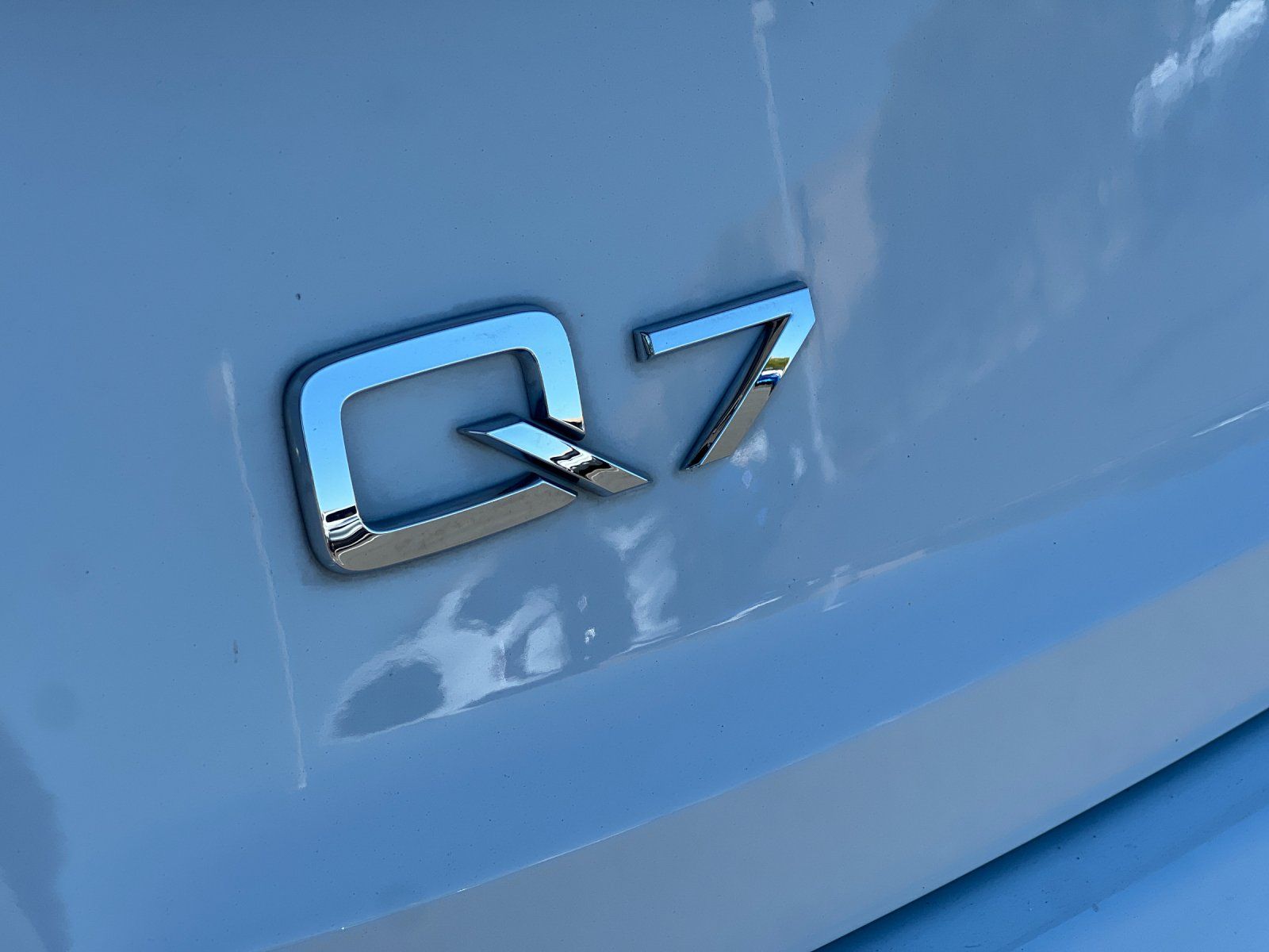 2021 Audi Q7 55 Prestige — full photo 30 of 31